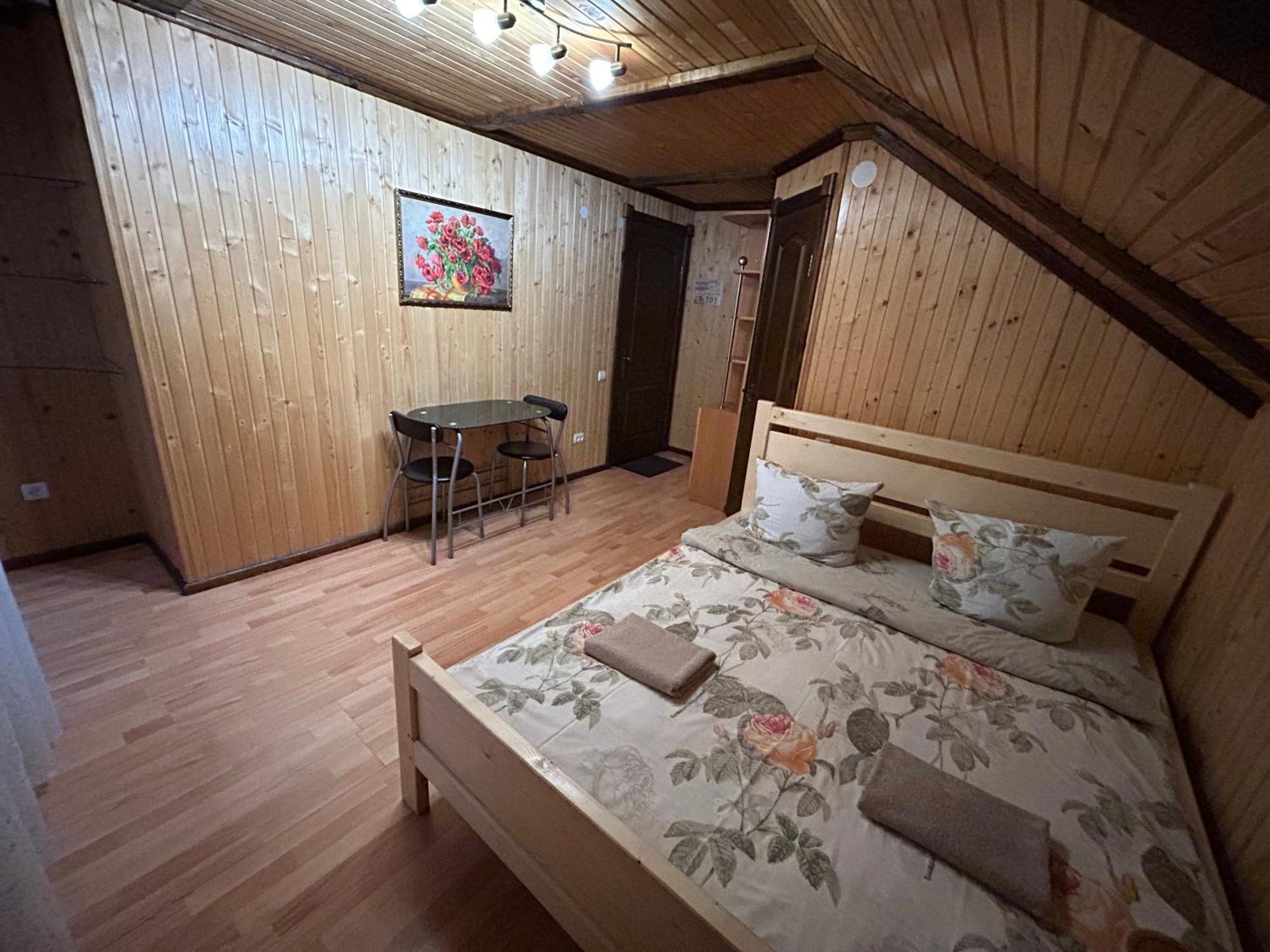Любе Hotel Яблуниця Екстериор снимка