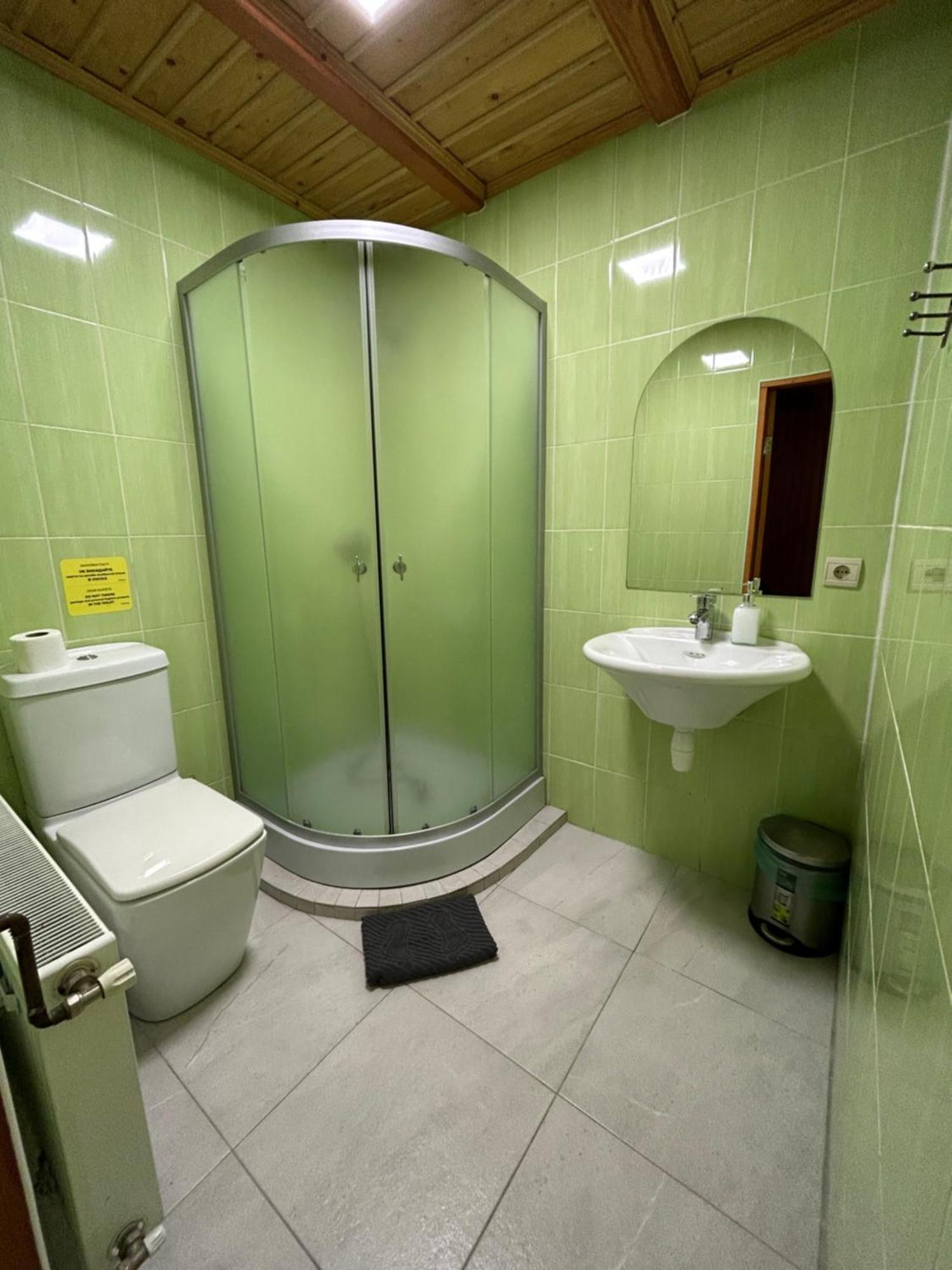 Любе Hotel Яблуниця Екстериор снимка