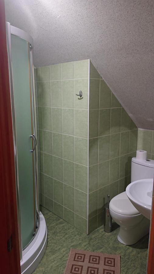Любе Hotel Яблуниця Екстериор снимка